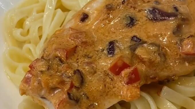 Курица в сливочном соусе на сковороде рецепт